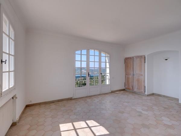 Vente Bastide Saint-Raphaël 7 Pièces 390 m²