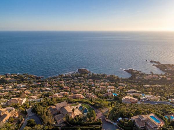 Vente Bastide Saint-Raphaël 7 Pièces 390 m²