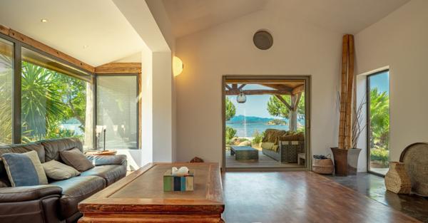 Vente Villa de luxe Porto-Vecchio 6 Pièces 250 m²