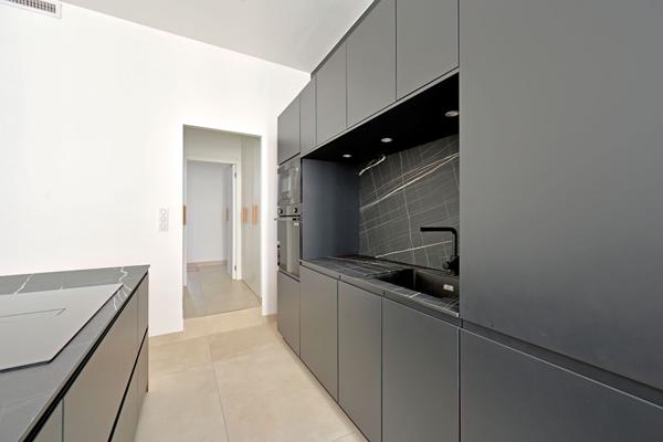 Appartement rénové de caractère – centre ville