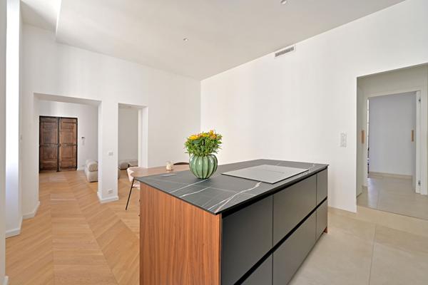 Appartement rénové de caractère – centre ville