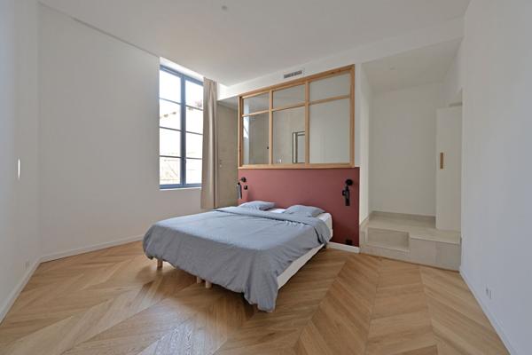 Appartement rénové de caractère – centre ville