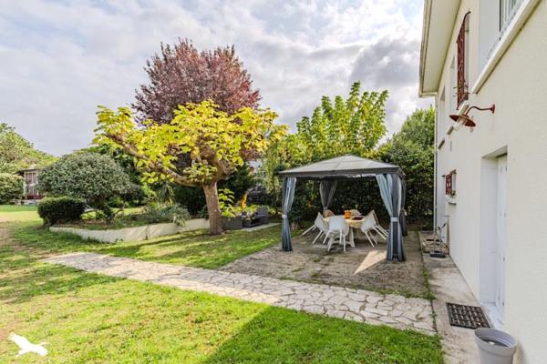 Maison à vendre |  Coutras |  6 pièces | 147 m²