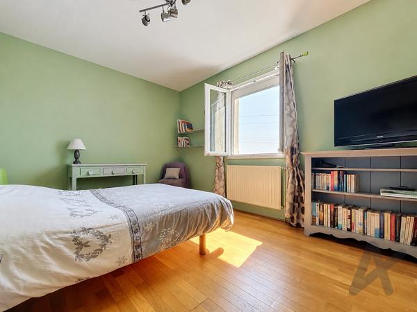 LENTILLY – Vue panoramique imprenable jusqu’à Fourvière pour cette vaste maison familiale