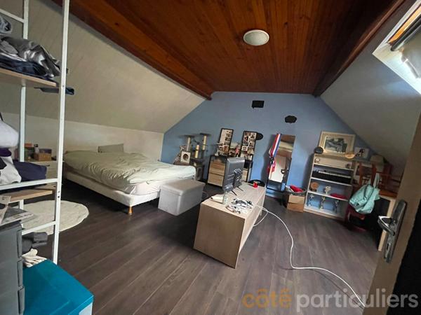 Vente
                Maison139,38 m² - 5 Pièces -
                    ORCENAIS (18200)