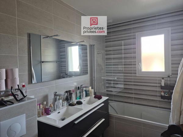 Maison récente, à Cauneille près de Peyrehorade, niveau gamme supérieur