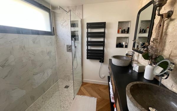 Maison à vendre    6 pièces •  Le Beausset