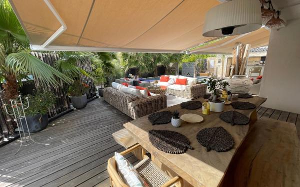 Maison à vendre    6 pièces •  Le Beausset