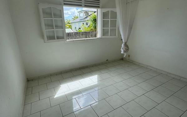 Maison à vendre    6 pièces •  Le Moule