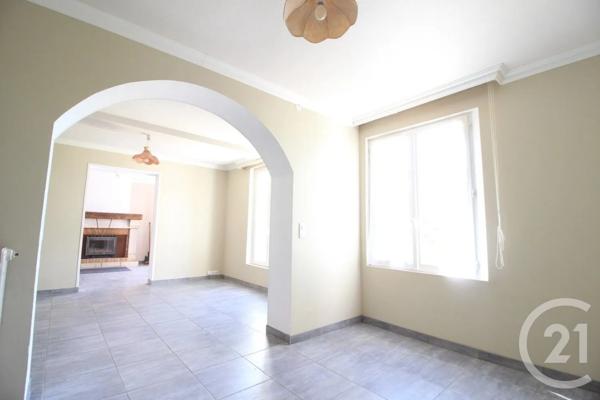 Maison à vendre  5 pièces - 115,20 m 2   CHATEAU THIERRY  - 02