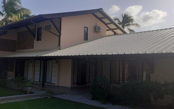 Maison à vendre    6 pièces •  Kourou