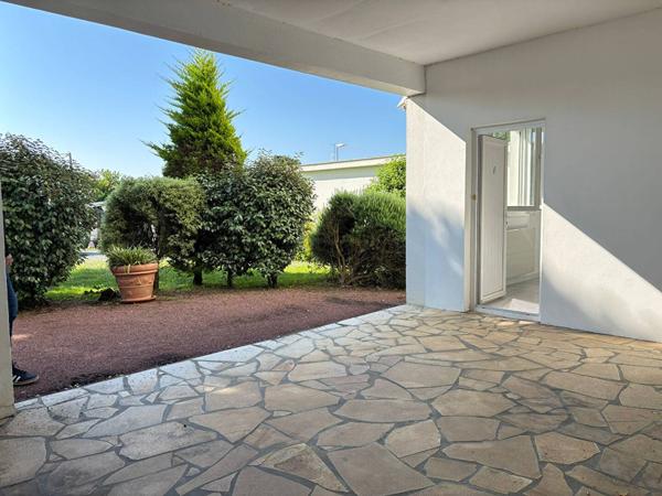 APPARTEMENT à VAUX SUR MER