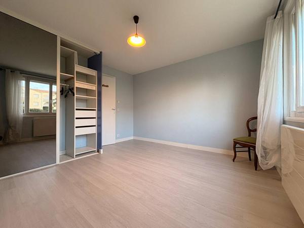 APPARTEMENT à VAUX SUR MER