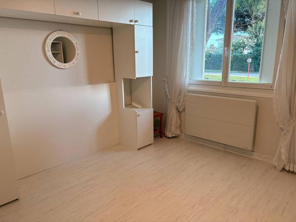 APPARTEMENT à VAUX SUR MER