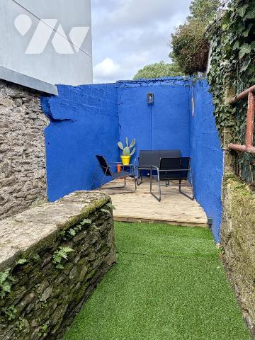 MAISON DE VILLE AVEC TERRASSE A TALENSAC