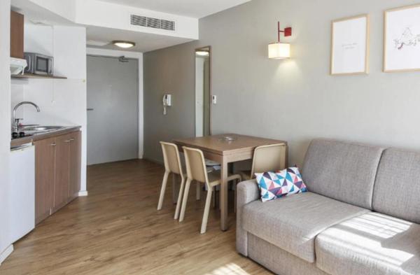 MULHOUSE, Quartier Europe - Nouveau-Bassin, T1 lumineux proche gare et centre ville en résidence hôtelière gérée