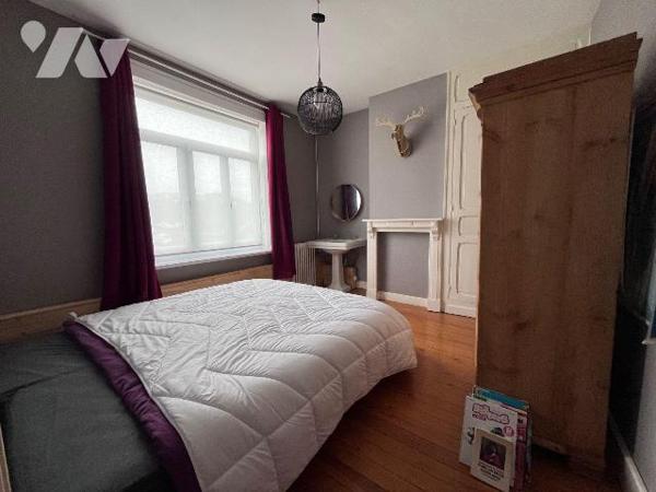 A deux pas de la gare / du centre ville, très jolie maison de famille, de style bourgeoise, d'e...