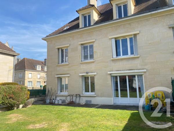 Maison à vendre  9 pièces - 233 m 2   BEAUVAIS  - 60