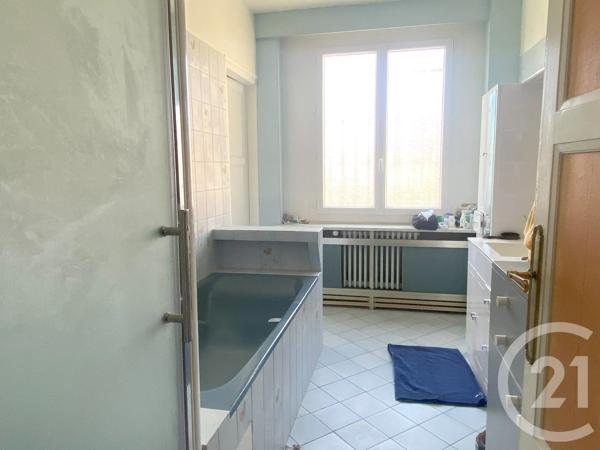 Maison à vendre  9 pièces - 233 m 2   BEAUVAIS  - 60