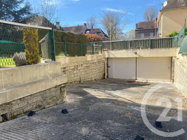 Maison à vendre  9 pièces - 233 m 2   BEAUVAIS  - 60