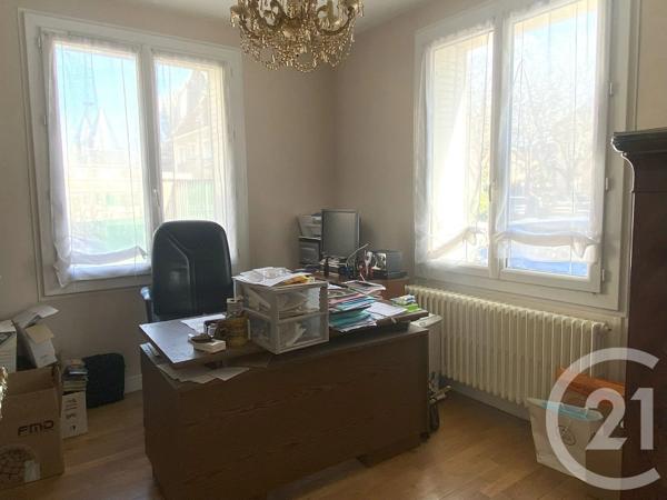 Maison à vendre  9 pièces - 233 m 2   BEAUVAIS  - 60