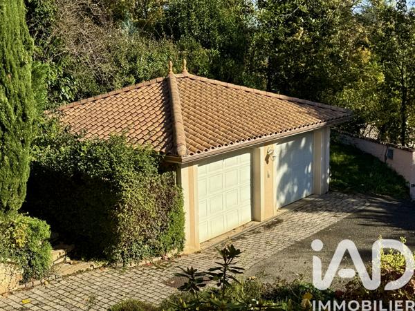 Maison à vendre 8 pièces 240 m² Saint-Didier-au-Mont-d'Or