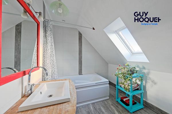 Maison 5 chambres - au calme - 140m² au BOURG