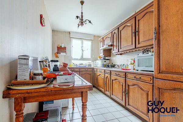 À vendre : Appartement 3 pièces avec terrasse à COMBS LA VILLE
