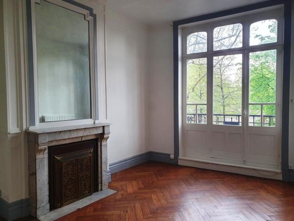 Lille, secteur Jean-Baptiste Lebas, appartement 3 pièces