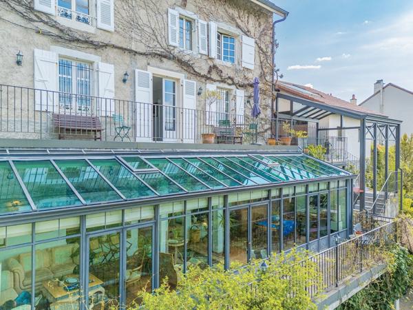 Vente Maison de ville Gex 12 Pièces 420 m²