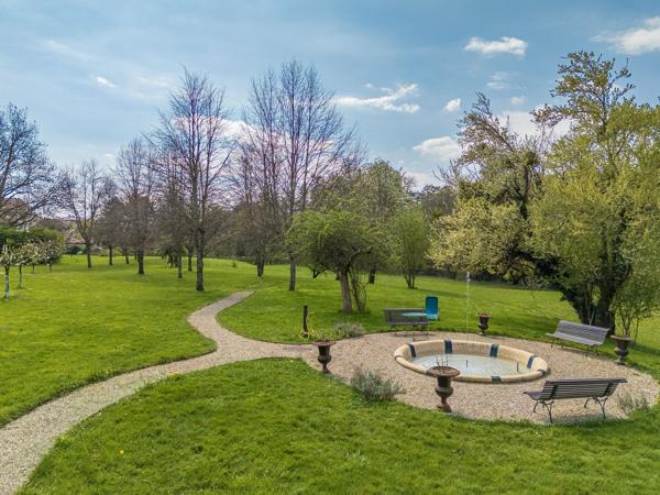 Vente Maison de ville Gex 12 Pièces 420 m²