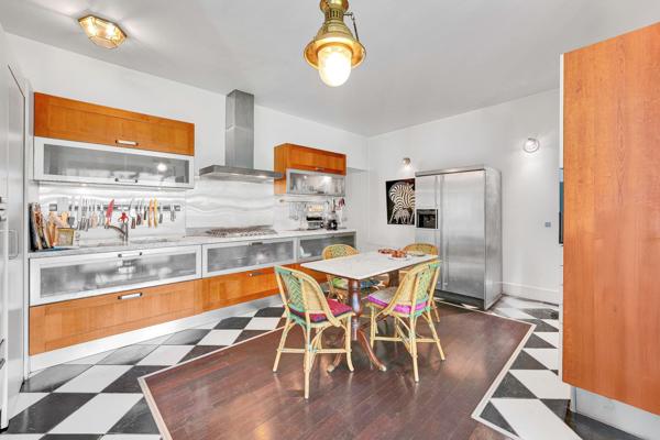 Vente Maison de ville Gex 12 Pièces 420 m²