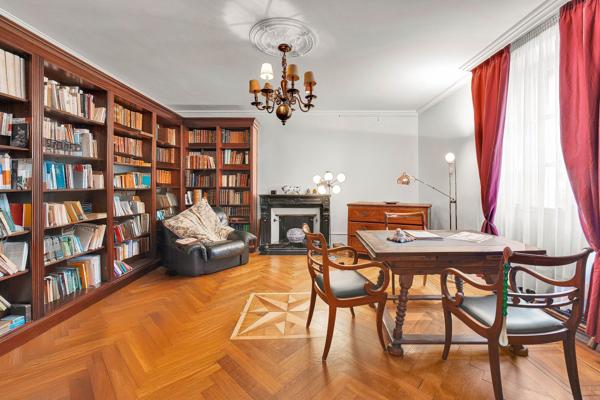 Vente Maison de ville Gex 12 Pièces 420 m²