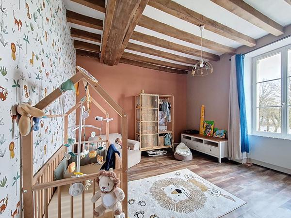 Maison Bauge 4 pièce(s) 93 m2