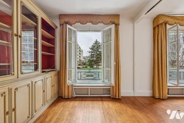 Saint-Mandé - Appartement traversant de 54,68 m² aux vues dégagées 