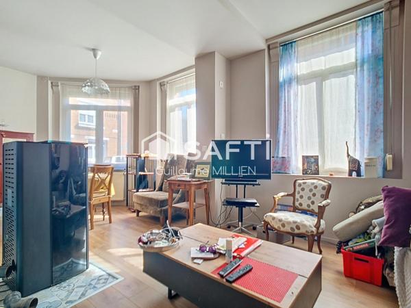 Maison semi individuelle 4 chs + bureau, terrasse, garage