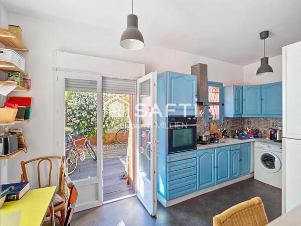 Maison semi individuelle 4 chs + bureau, terrasse, garage