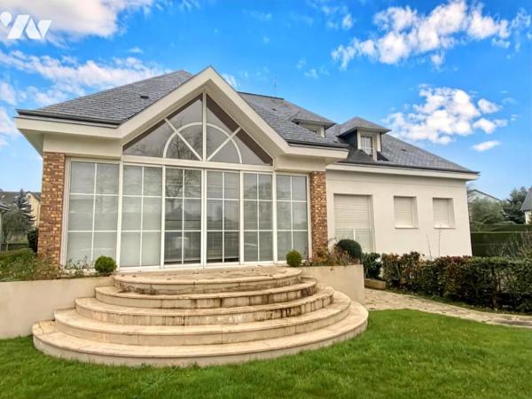 A VENDRE - PAVILLON - ERNEE 