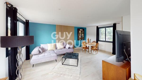 Saint Cyprien maison divisée en 2 appartements, 5 pièces, garage, jardin et piscine composé de deux habitations.