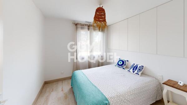 Saint Cyprien maison divisée en 2 appartements, 5 pièces, garage, jardin et piscine composé de deux habitations.