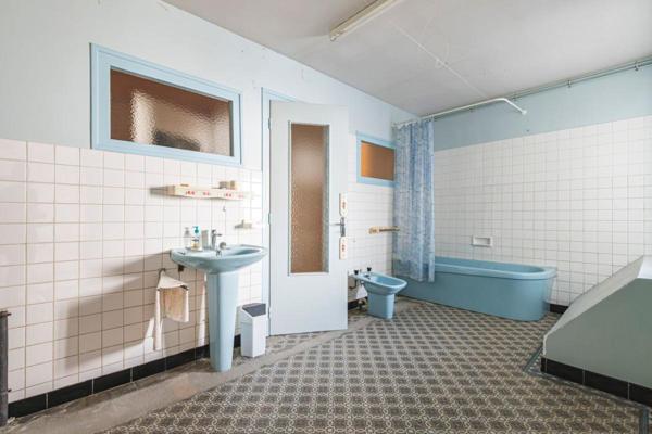 Corps de ferme, maison et dépendances