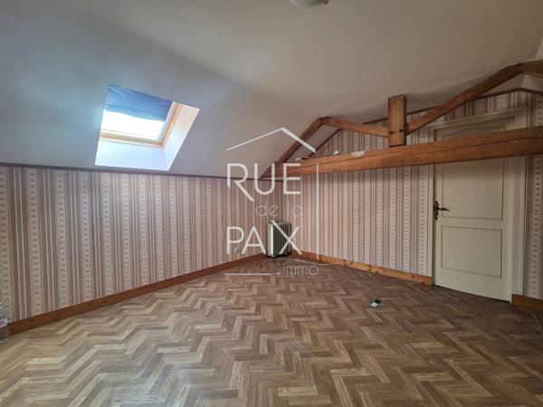 86200 CHALAIS Maison Chalais 4 pièce(s) 110 m2