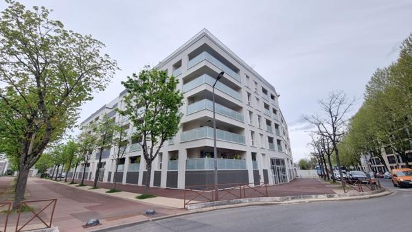 Appartement Noisiel 3 pièces 63 m2 - 2 terrasses