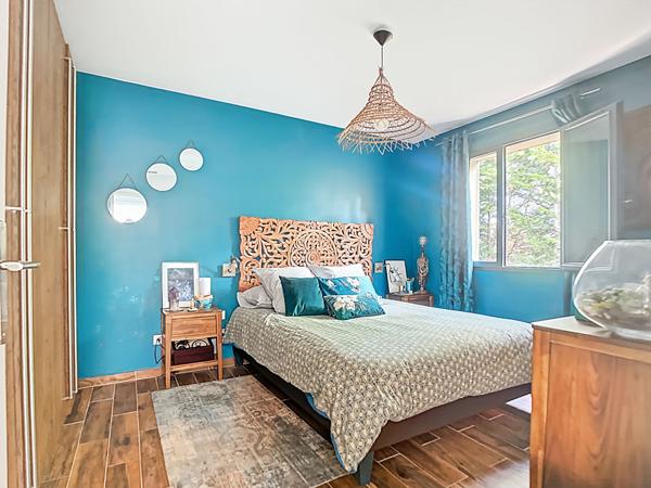 À vendre ? Maison de 170 m² exposée plein sud avec piscine et stationnement ? Secteur Les Olives, Marseille