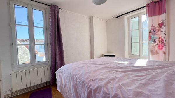 MAISON DE VILLE SITUÉE A SAINTES