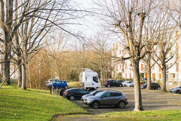 Dans le quartier très calme "des Jardins":