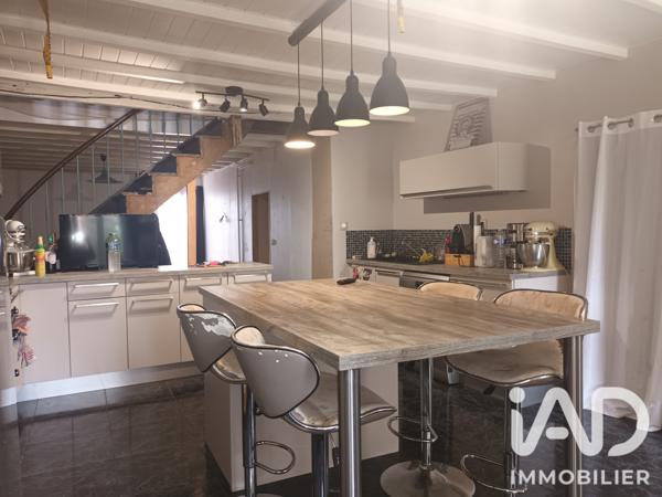 Maison à vendre 7 pièces 208 m² Clessé