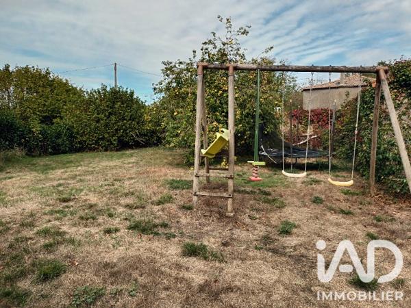 Maison à vendre 7 pièces 208 m² Clessé