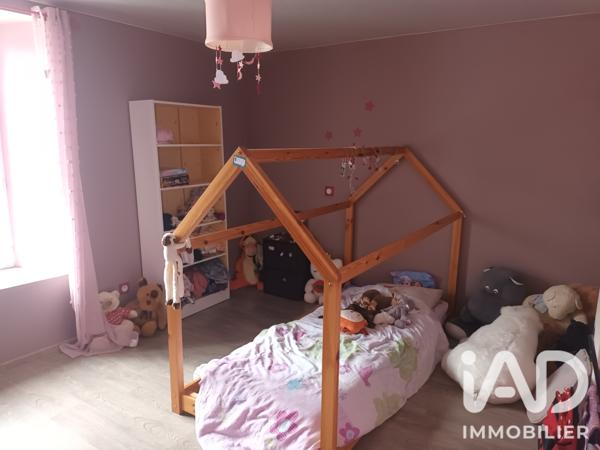 Maison à vendre 7 pièces 208 m² Clessé