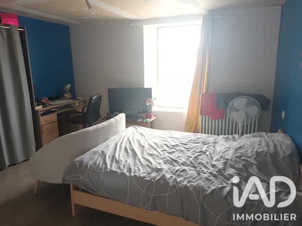 Maison à vendre 7 pièces 208 m² Clessé